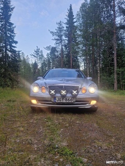 Mercedes-Benz E 2003, kuva 3/13