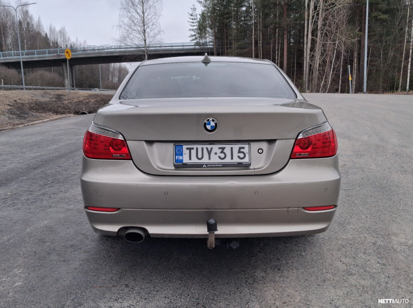 BMW 520 2009, photo 5/10