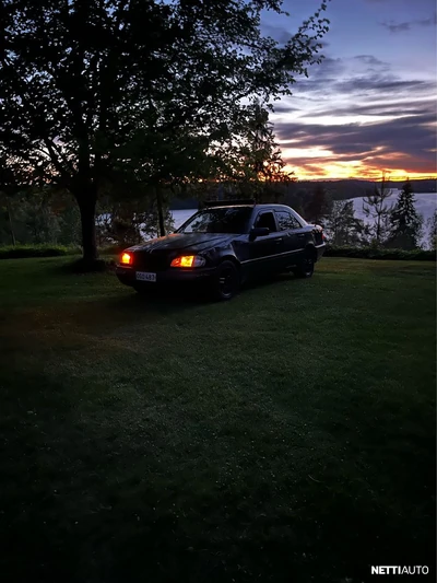 Mercedes-Benz 180 1996, kuva 4/6