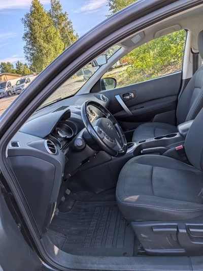 Nissan Qashqai 2011, kuva 7/9