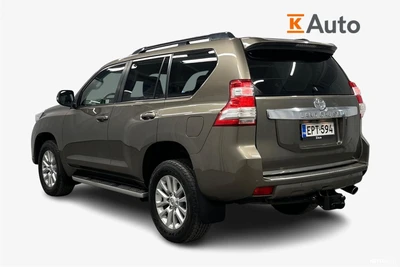 Toyota Land Cruiser 2016, photo 2/28
