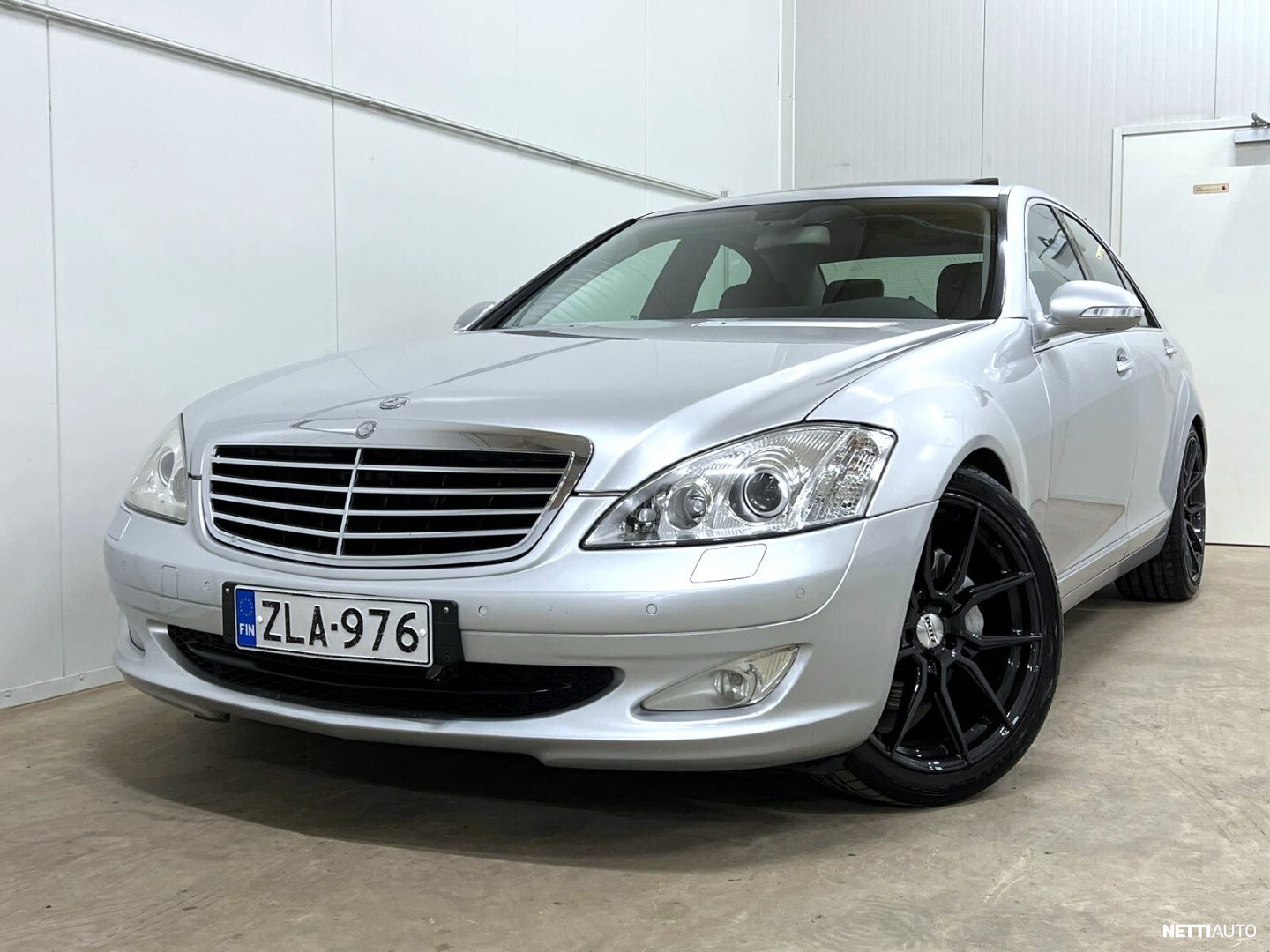 Mercedes-Benz S