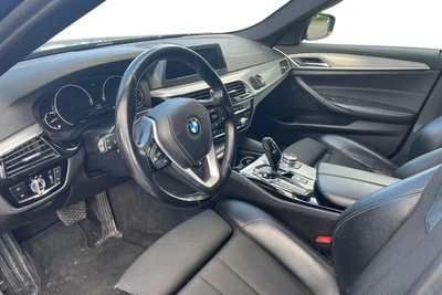 BMW 520 2019, photo 3/3