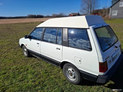 Mitsubishi Space Wagon 1989, kuva 3/12
