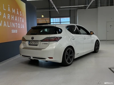 Lexus CT 2011, kuva 4/10