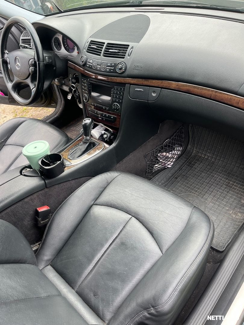 Mercedes-Benz E 2006, photo 7/8
