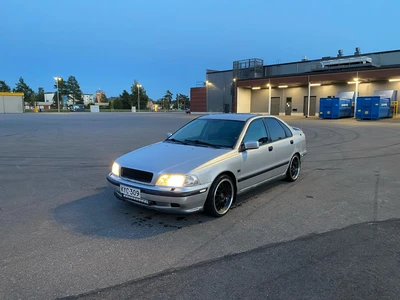Volvo S40 1999, kuva 2/10