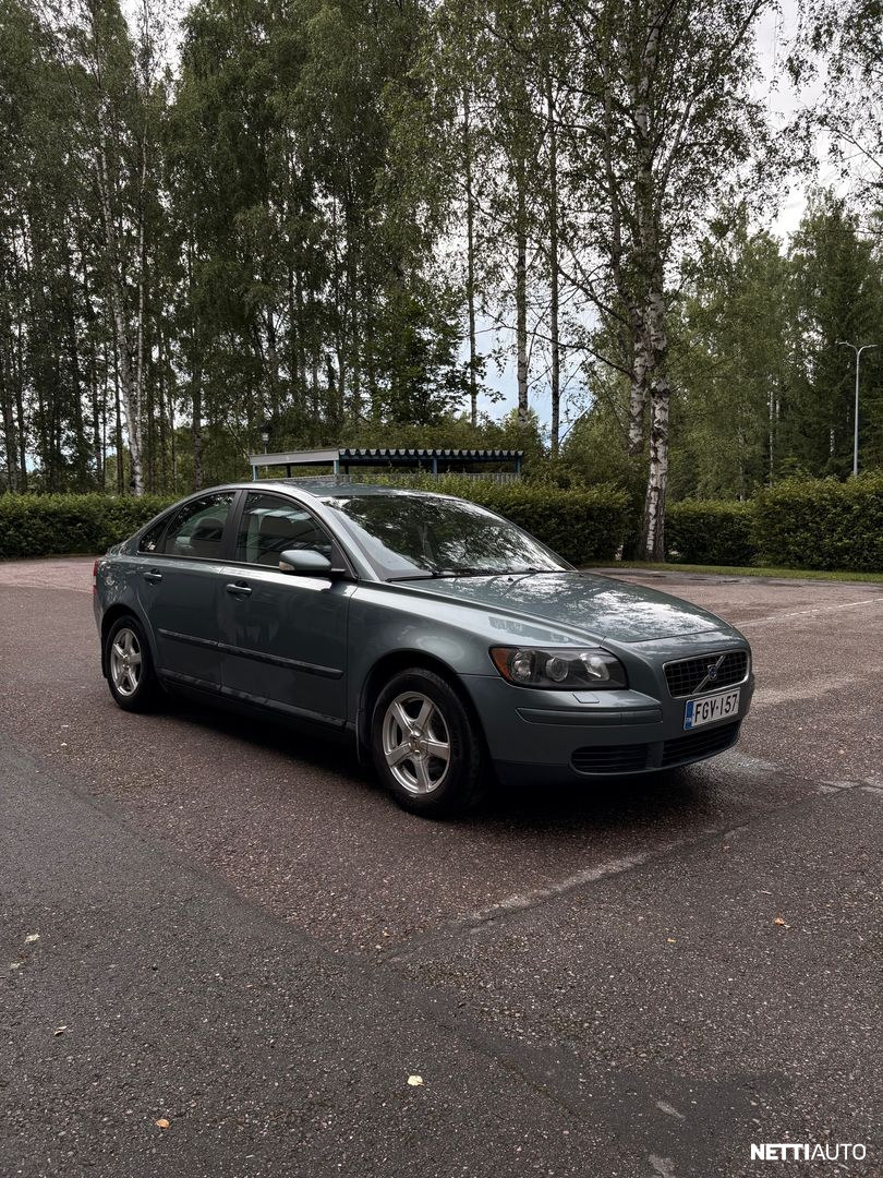 Volvo S40