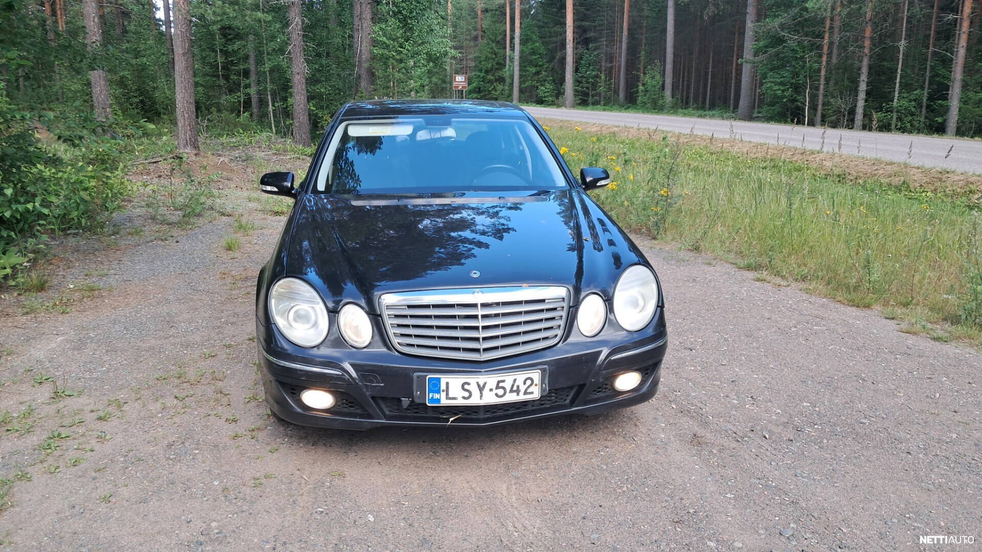 Mercedes-Benz 220