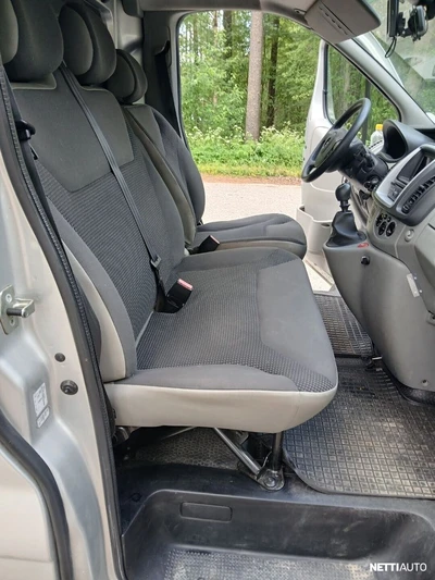 Opel Vivaro pakettiauto 2012, kuva 6/24