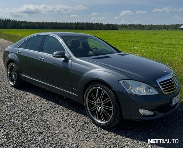 Mercedes-Benz S