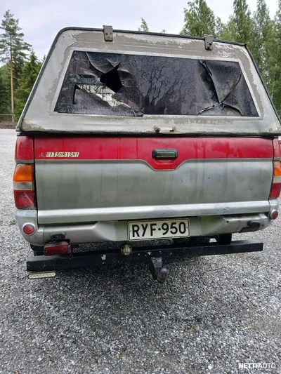Mitsubishi L200 2000, photo 7/8