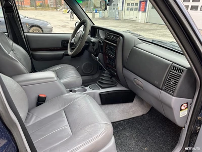 Jeep Cherokee 2001, photo 6/7