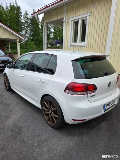 Volkswagen Golf 2011, kuva 4/10