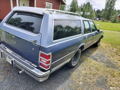 Chevrolet Caprice Classic 1983, kuva 4/13