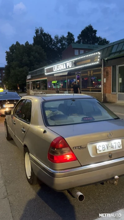 Mercedes-Benz C 1996, photo 3/3