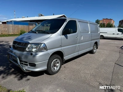 Toyota Hiace 2012, photo 3/21