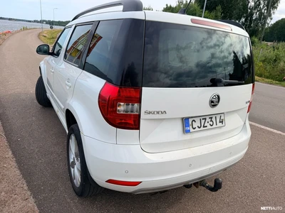 Skoda Yeti 2,0 TDI 140 Elegance 2015, photo 5/12