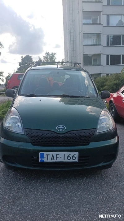 Toyota Yaris Verso 2002, photo 1/12