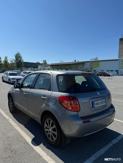 Suzuki SX4 2011, photo 4/8