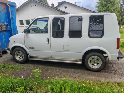 Chevrolet Astro 4.3 bensiini 1989, photo 7/14