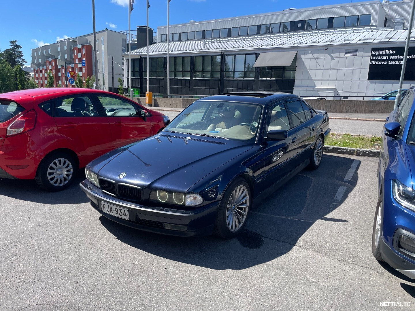 BMW 728