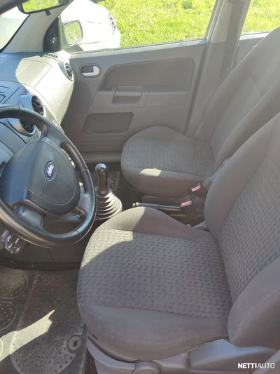 Ford Fusion 2003, photo 6/10