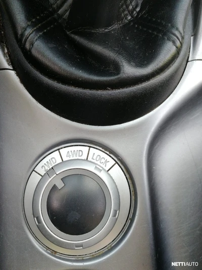 Mitsubishi Outlander 2008, kuva 7/13