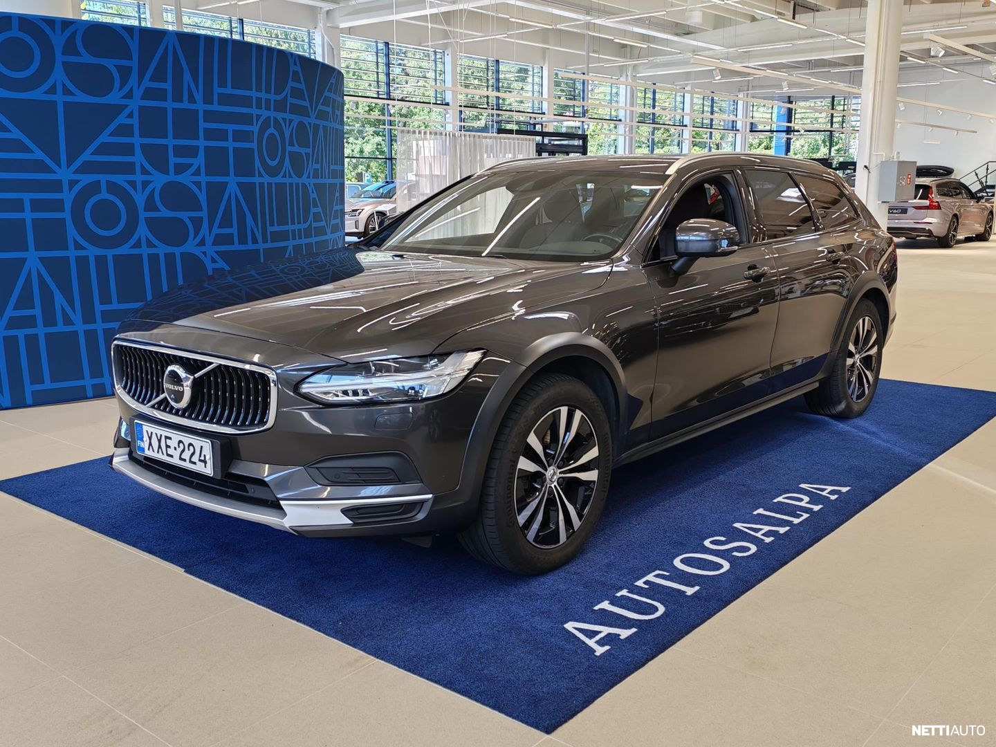 Volvo V90 Cross Country
