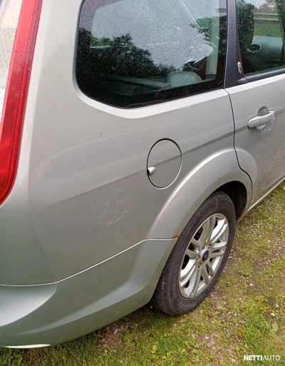 Ford Focus 1,6 100hv Ghia M5 Wagon 2009, kuva 3/9
