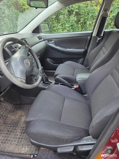 Toyota Corolla 2004, photo 7/11