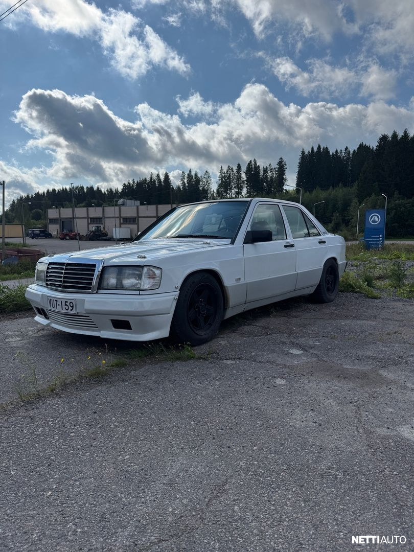 Mercedes-Benz 190