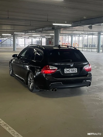 BMW 325 E91 2008, photo 6/10