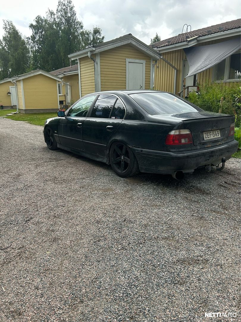 BMW 520