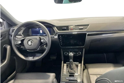 Skoda Superb 2022, kuva 4/8