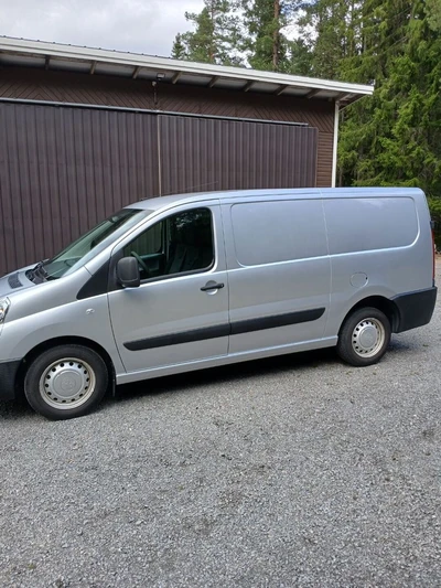 Peugeot Expert 2011, photo 2/14