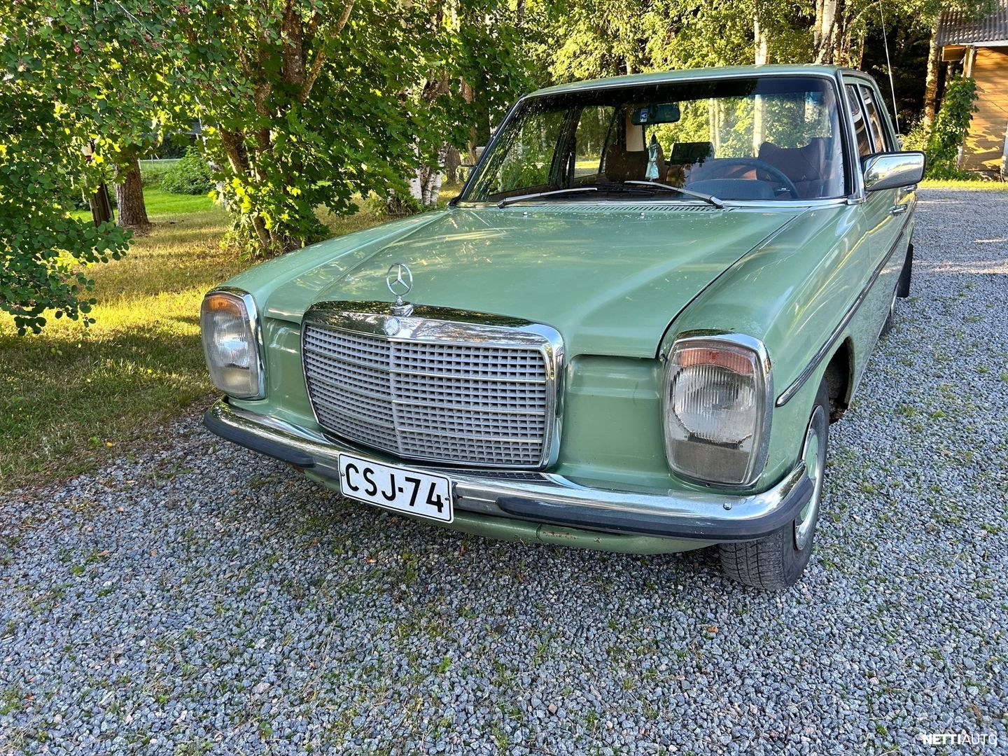Mercedes-Benz 220 1974, photo 4/4