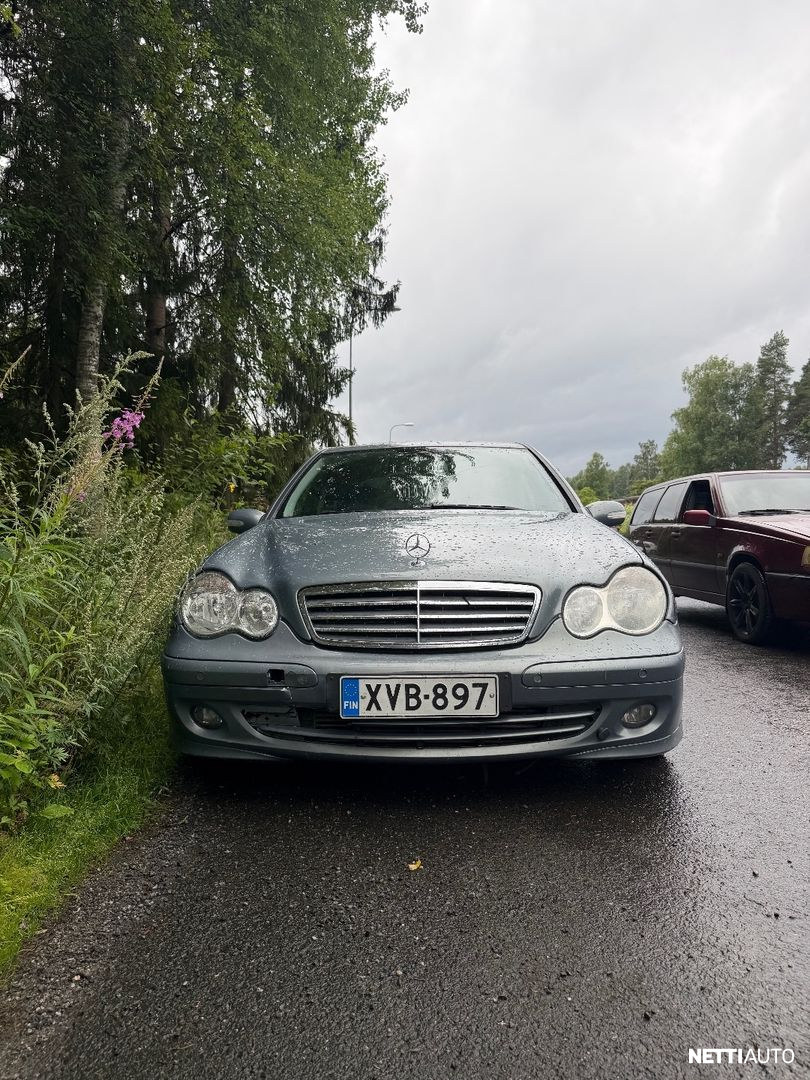 Mercedes-Benz 200