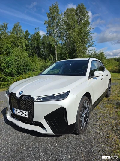 BMW iX Xdrive50 2022, photo 1/31