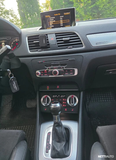 Audi Q3 2012, photo 1/10