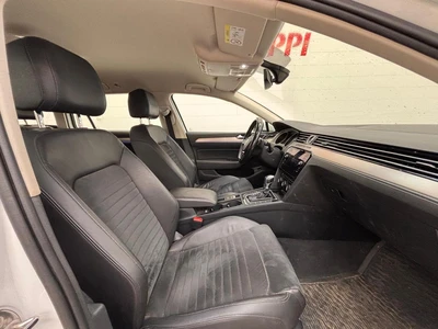 Volkswagen Passat 2018, photo 6/15