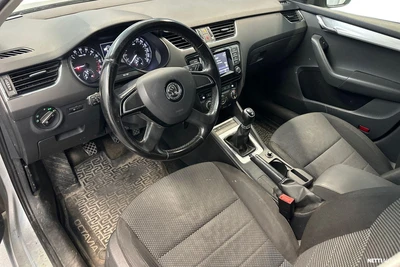Skoda Octavia Combi 1,6 TDI Ambition 2015, kuva 3/3