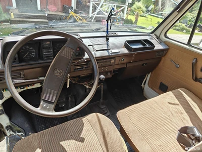 Volkswagen Caravelle Syncro 2,1 C 1989, kuva 7/11
