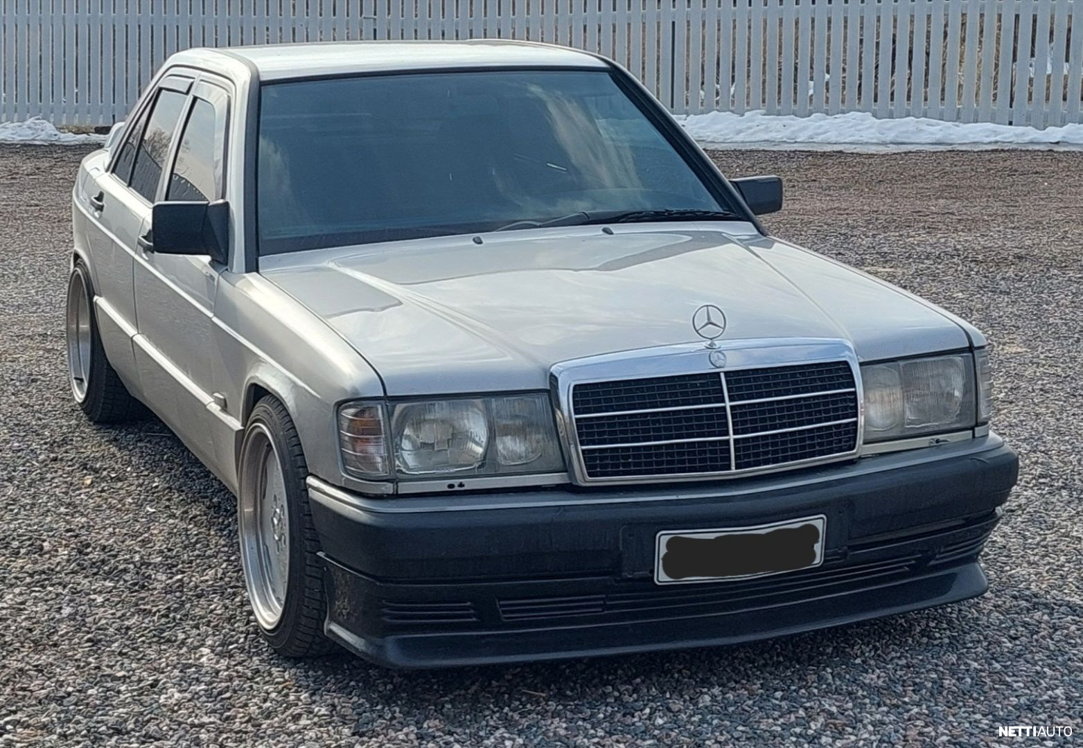 Mercedes-Benz 190