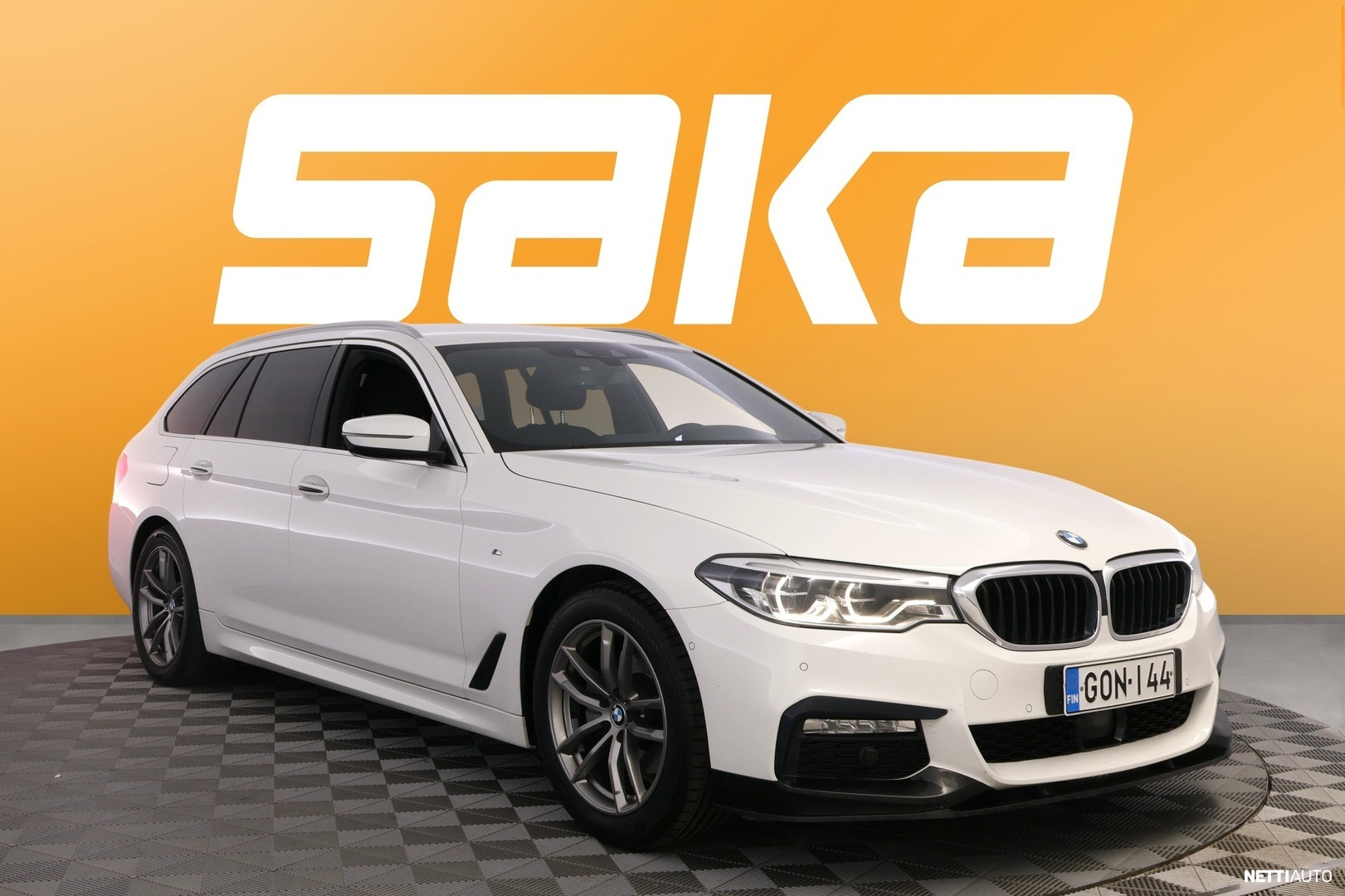 BMW 520