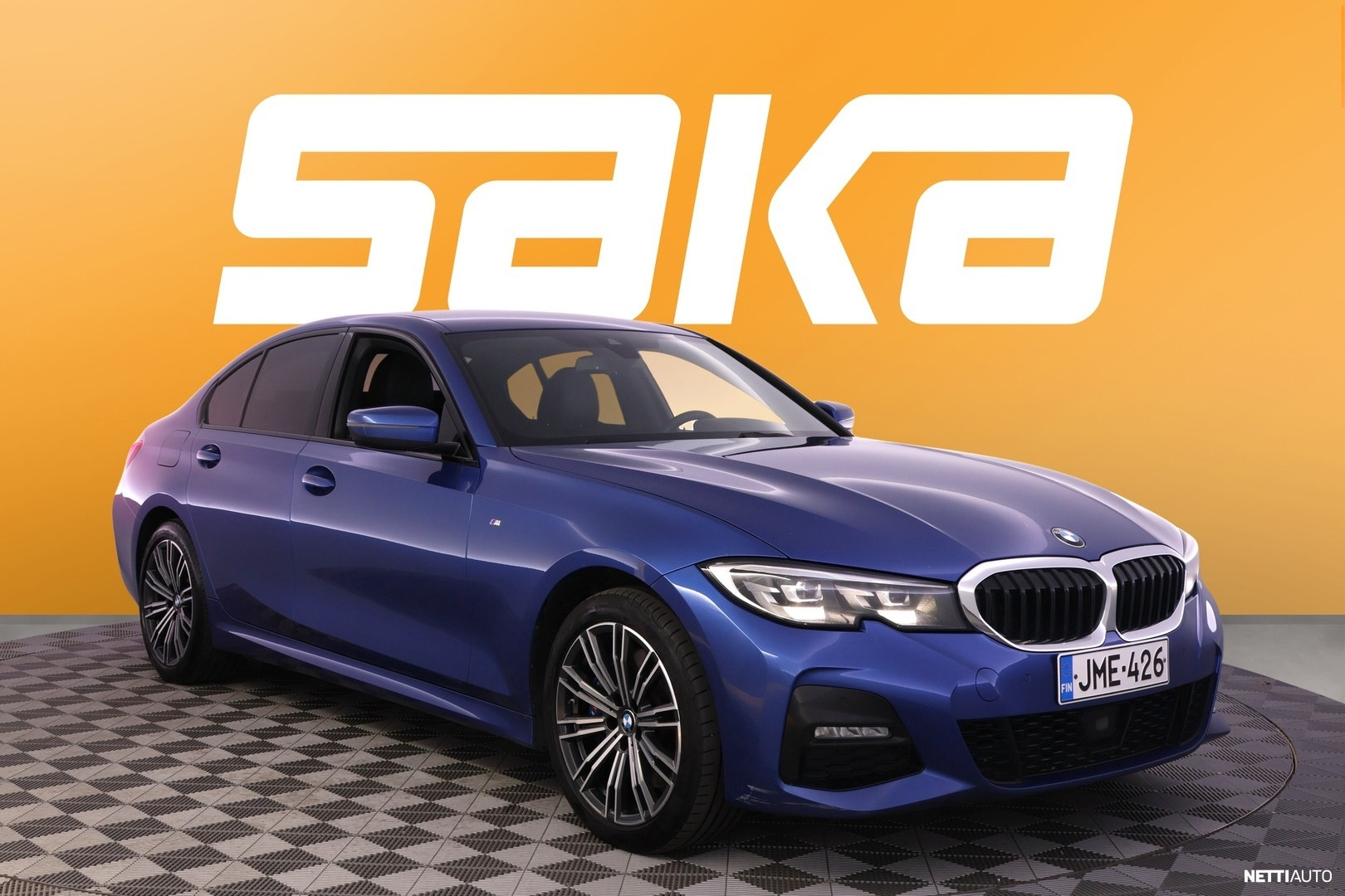 BMW 330