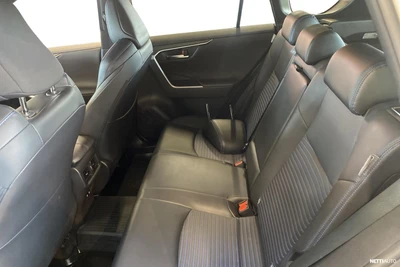 Toyota RAV4 2,5 Hybrid AWD-i Style 2020, photo 6/23