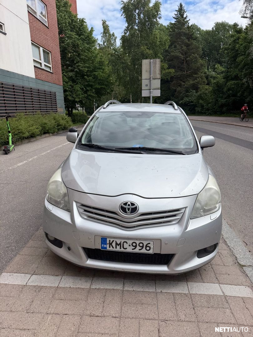 Toyota Verso 2012, photo 4/8