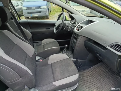 Peugeot 207 2006, photo 8/8