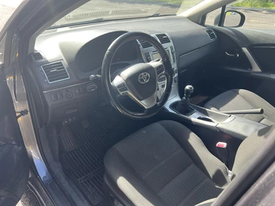 Toyota Avensis 2012, photo 3/10